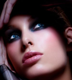 article-381_main_vecerny_make_up_is000002420175small-1